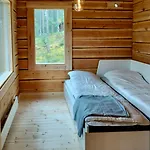 Log House And New Sauna Pikariporras *