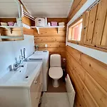 Chalet Log House And New Sauna Pikariporras