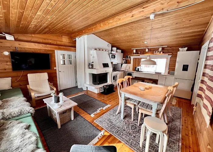 Шале Log House And New Sauna Pikariporras *