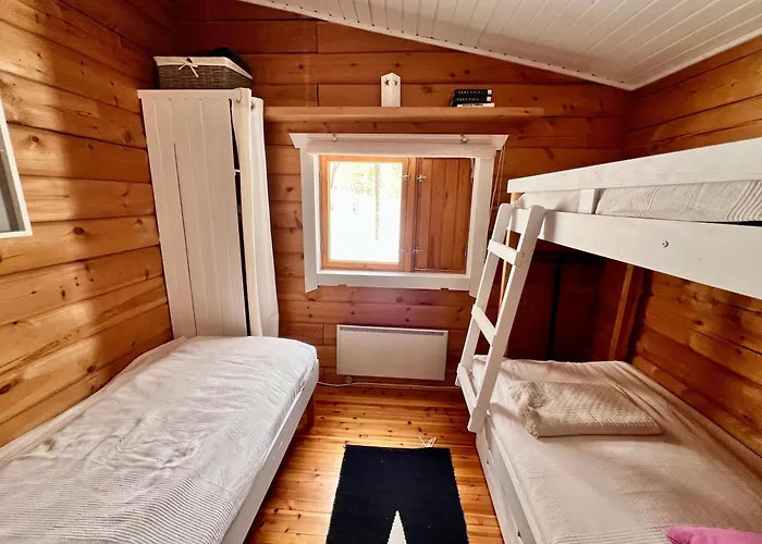 Log House And New Sauna Pikariporras Саариселькя