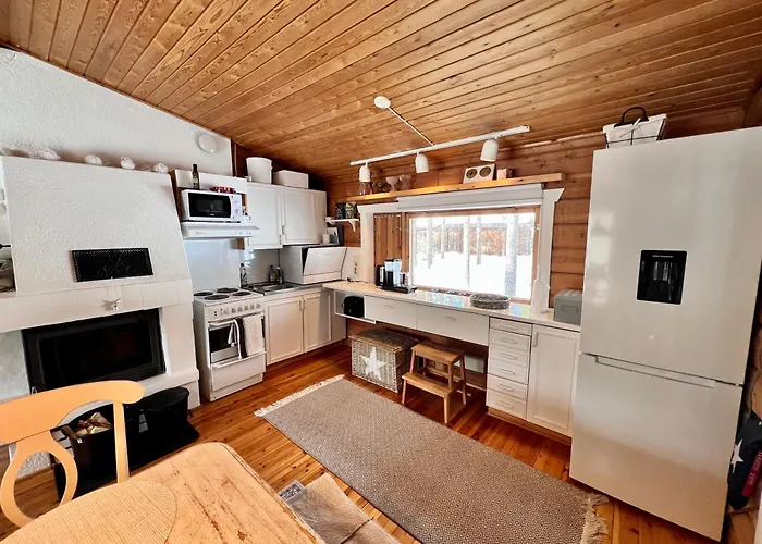 Log House And New Sauna Pikariporras Саариселькя